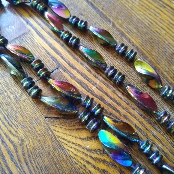 vintage 80s 3 piece iridescent oil slick layering necklaces brooch set - Picture 3 of 12